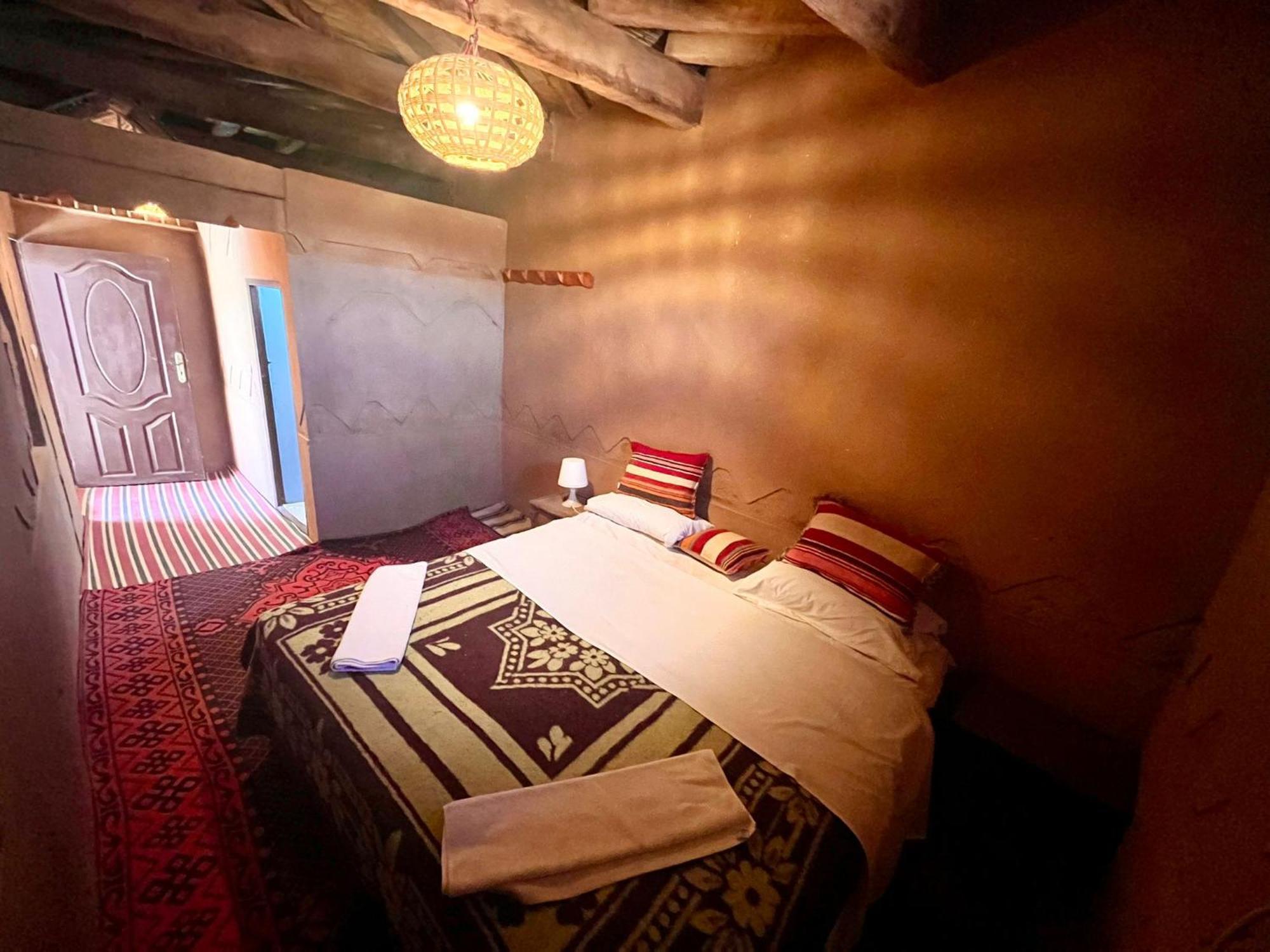Dar Talmoudi Hotel Tagounite Bagian luar foto