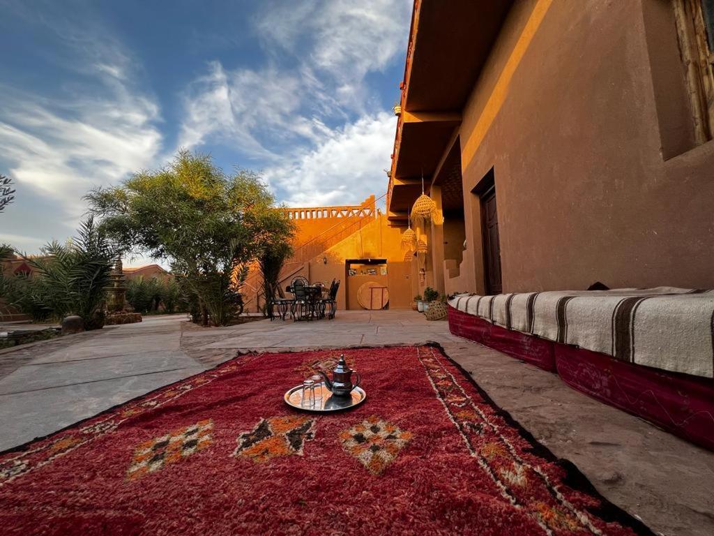 Dar Talmoudi Hotel Tagounite Bagian luar foto