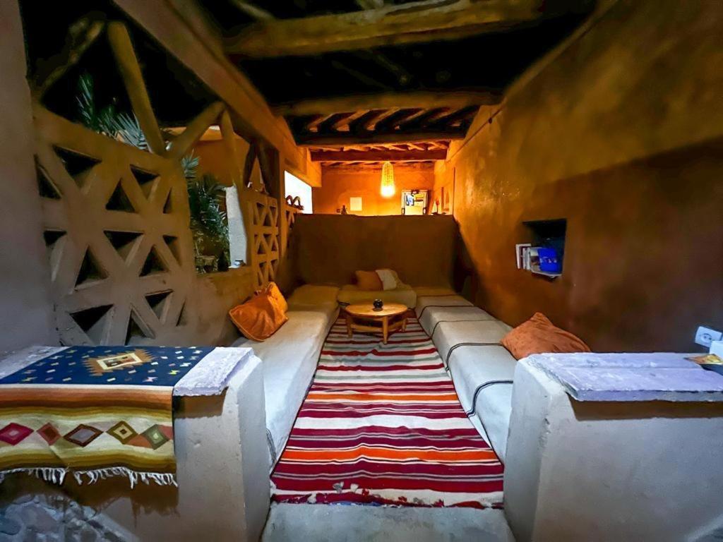 Dar Talmoudi Hotel Tagounite Bagian luar foto