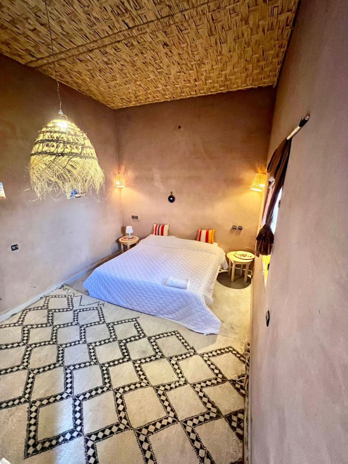 Dar Talmoudi Hotel Tagounite Bagian luar foto